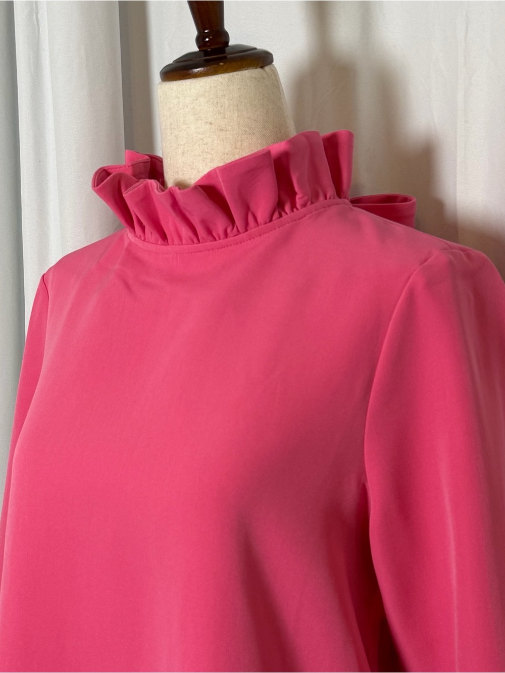 Tuckernuck Daphne Dress NWT Hot Pink Bow Back Shift Pockets Women’s Small - Picture 7 of 14